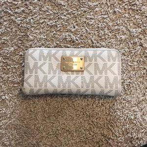 Michael Kors wallet